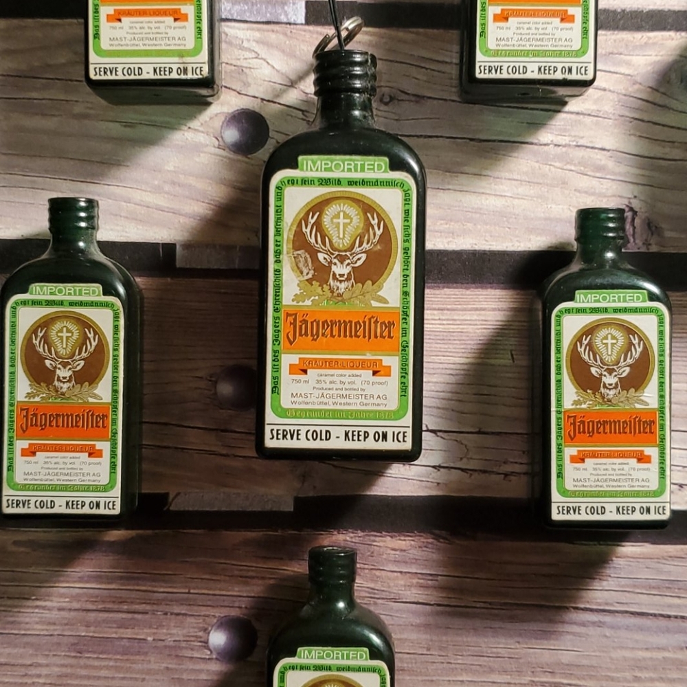 🔥3 for$9🔥Mini plastic craft bottles